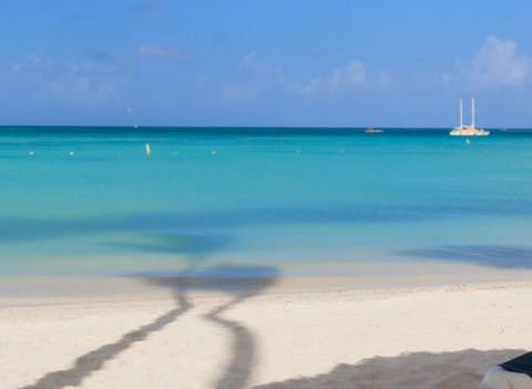 Holiday Inn Aruba Resort Beach